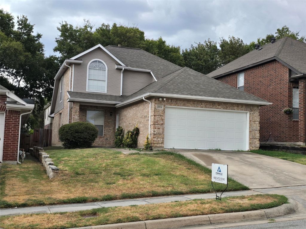 4904 Lodgepole Lane, Fort Worth, TX 76137 — exterior