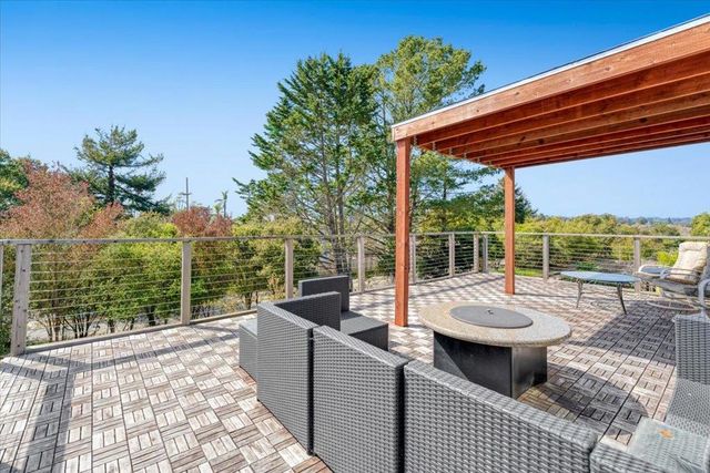 501 Pine Street, Aptos, CA 95003