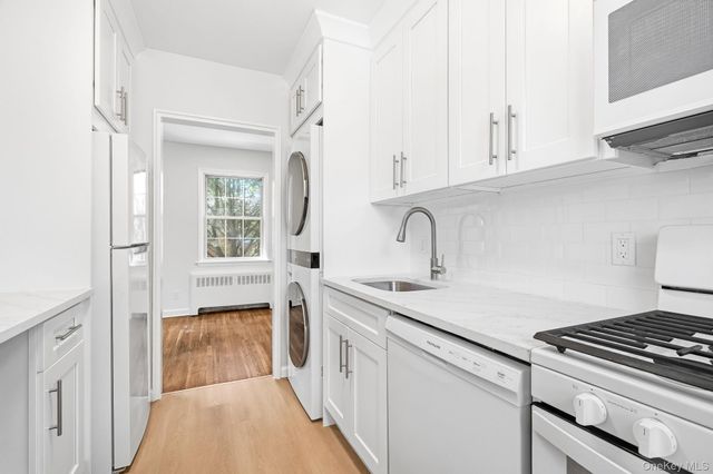 9 Fieldstone Drive 118, Hartsdale, NY 10530