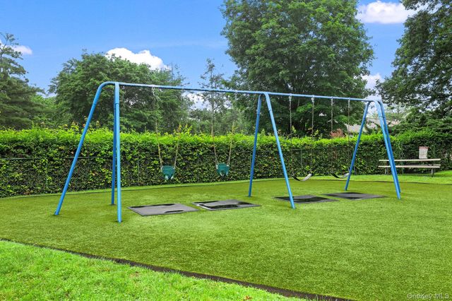 9 Fieldstone Drive 118, Hartsdale, NY 10530