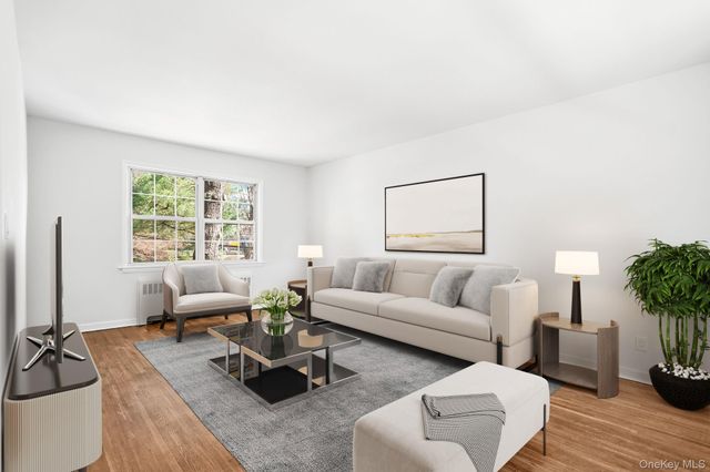 9 Fieldstone Drive 118, Hartsdale, NY 10530