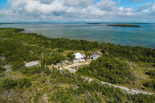 3167 Stewart Road, Middle Torch Key, FL 33042