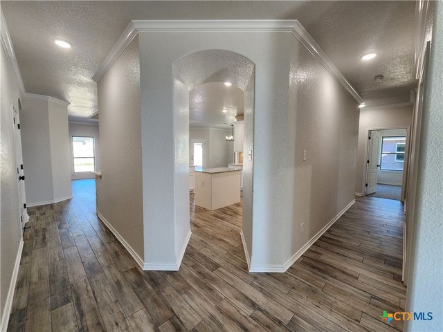 724 Golden Eagle Drive, Salado, TX 76571