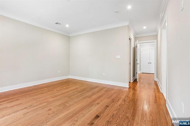 211 Warwick Avenue 1, Fort Lee, NJ 07024