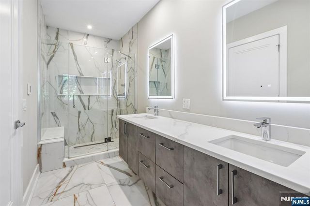 211 Warwick Avenue 1, Fort Lee, NJ 07024