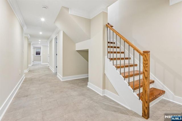 211 Warwick Avenue 1, Fort Lee, NJ 07024
