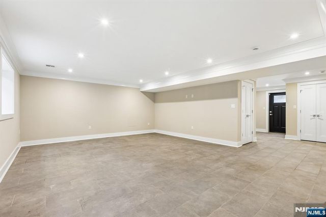 211 Warwick Avenue 1, Fort Lee, NJ 07024