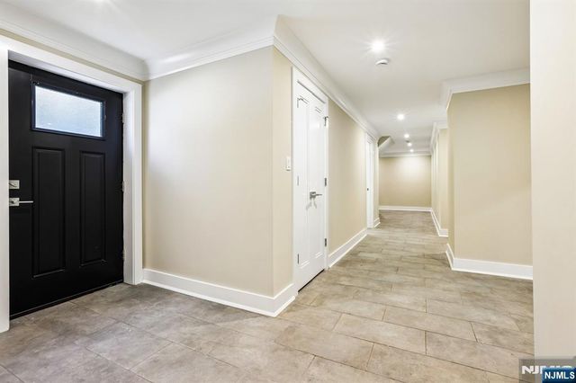 211 Warwick Avenue 1, Fort Lee, NJ 07024