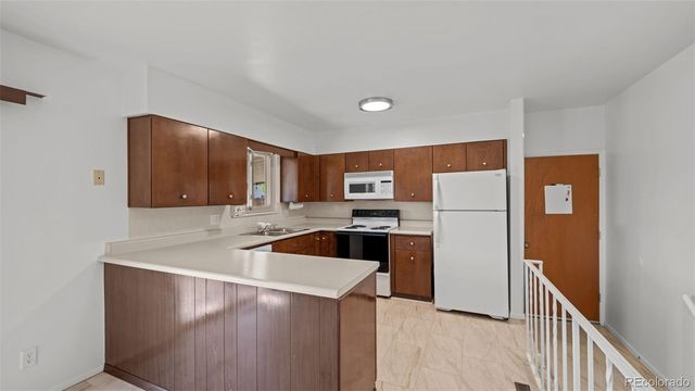 1304 De Reamer Circle, Colorado Springs, CO 80915