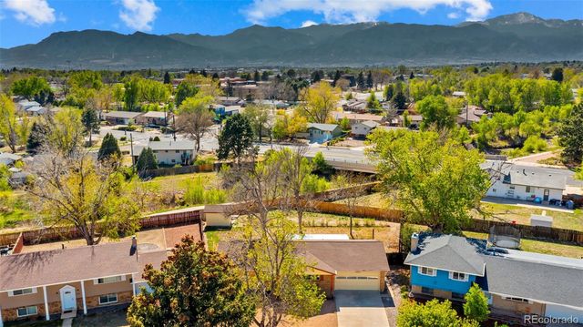 1304 De Reamer Circle, Colorado Springs, CO 80915