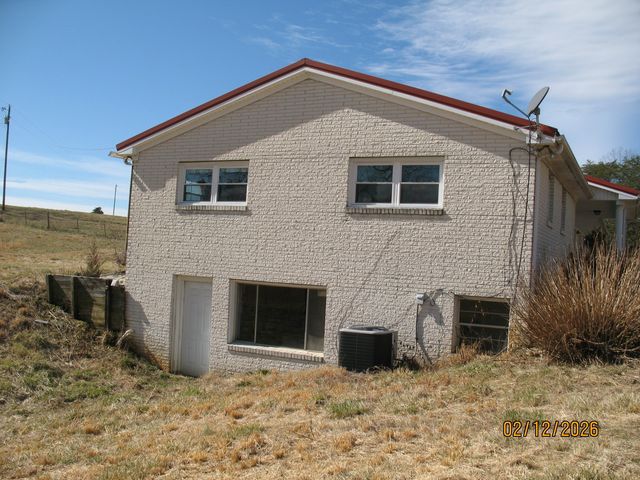 271 Geesling Ln, Hilham, TN 38568