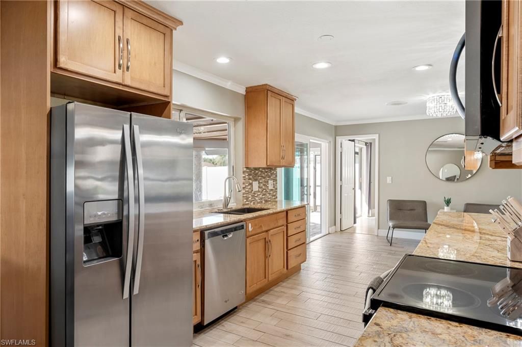 Image 29 of property listing at 1936 SE 31st TER, Cape Coral, FL 33904