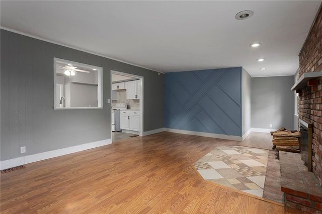 12205 E 46th Street S, Independence, MO 64055