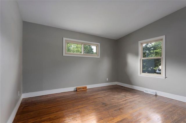 12205 E 46th Street S, Independence, MO 64055