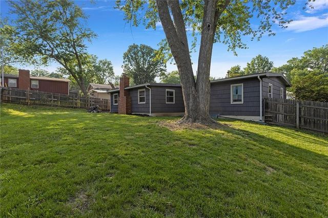 12205 E 46th Street S, Independence, MO 64055