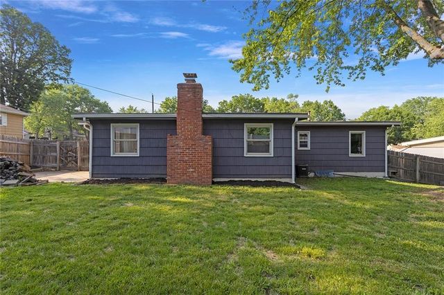 12205 E 46th Street S, Independence, MO 64055