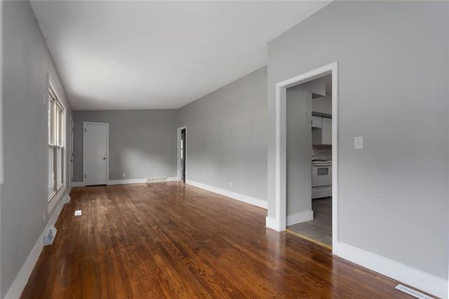 12205 E 46th Street S, Independence, MO 64055