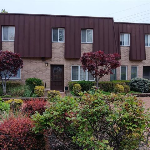 200 Hilton Avenue 30, Hempstead, NY 11550