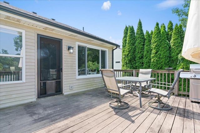 603 Cattail Lane, Pinckney, MI 48169