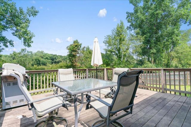 603 Cattail Lane, Pinckney, MI 48169