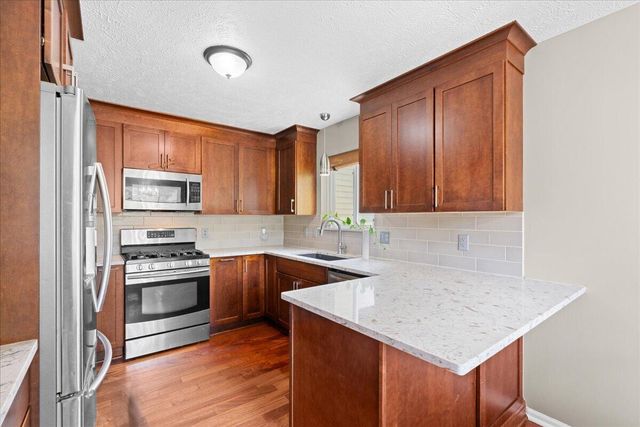 603 Cattail Lane, Pinckney, MI 48169