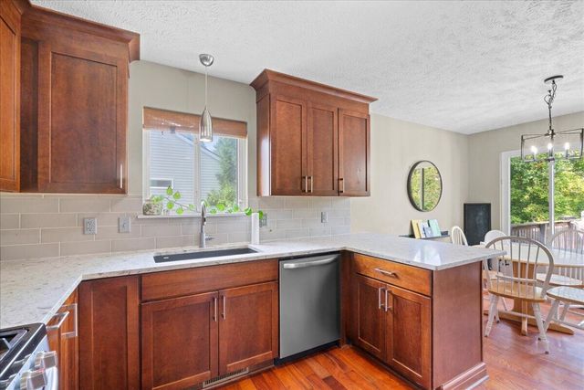 603 Cattail Lane, Pinckney, MI 48169