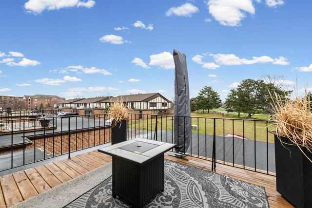 417 Country Club Drive, Saint Clair Shores, MI 48082