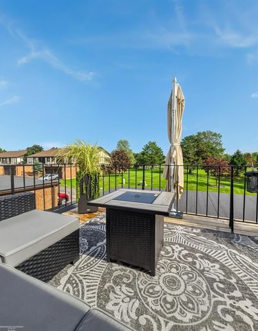 417 Country Club Drive, Saint Clair Shores, MI 48082