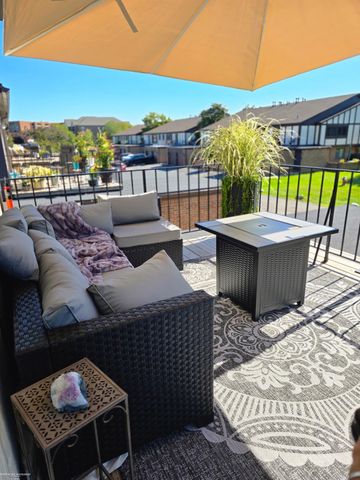 417 Country Club Drive, Saint Clair Shores, MI 48082