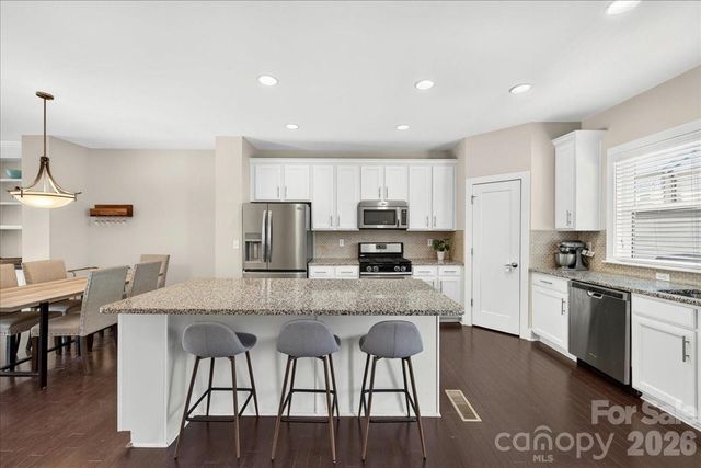 2115 Garabrandt Lane, Charlotte, NC 28204