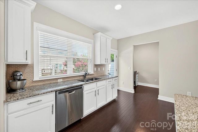 2115 Garabrandt Lane, Charlotte, NC 28204