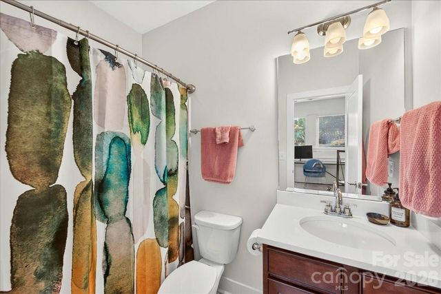 2115 Garabrandt Lane, Charlotte, NC 28204