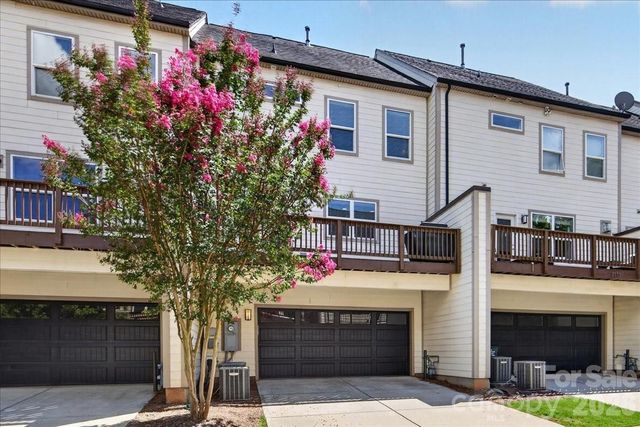 2115 Garabrandt Lane, Charlotte, NC 28204