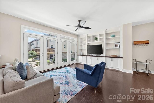 2115 Garabrandt Lane, Charlotte, NC 28204