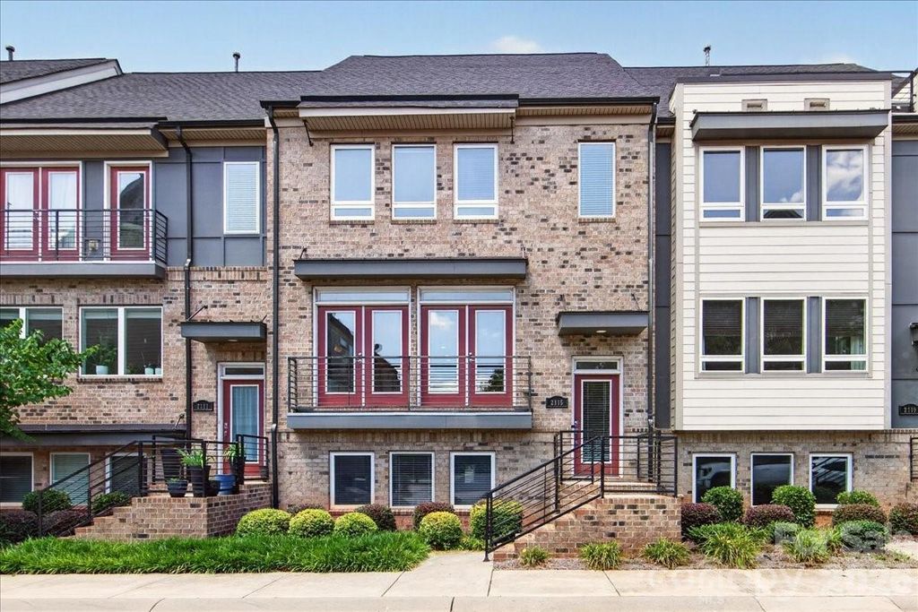 2115 Garabrandt Lane, Charlotte, NC 28204