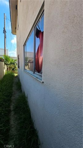 1004 N Poinsettia, Compton, CA 90221