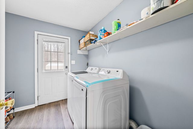 420 Sideline Dr, Oak Grove, KY 42262