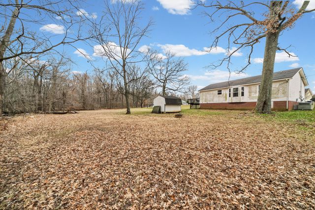 420 Sideline Dr, Oak Grove, KY 42262