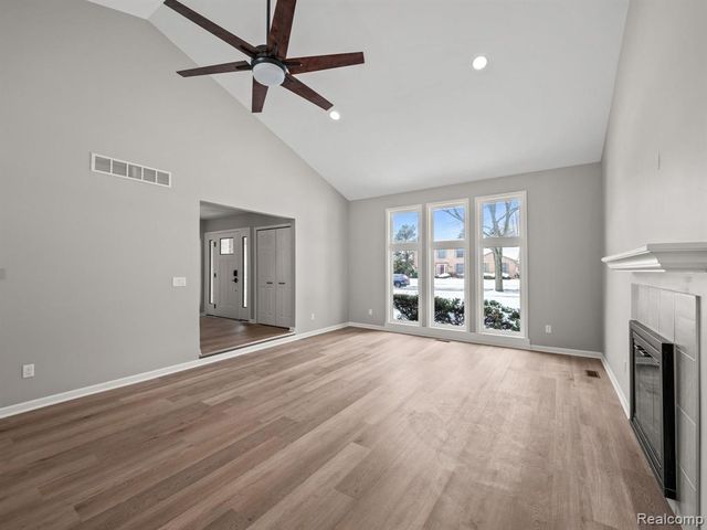 6866 Serenity Drive, Troy, MI 48098