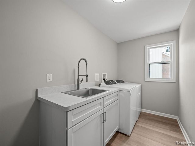 6866 Serenity Drive, Troy, MI 48098