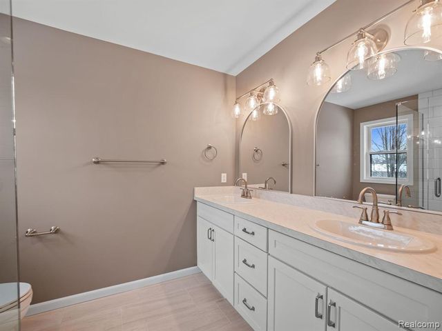 6866 Serenity Drive, Troy, MI 48098