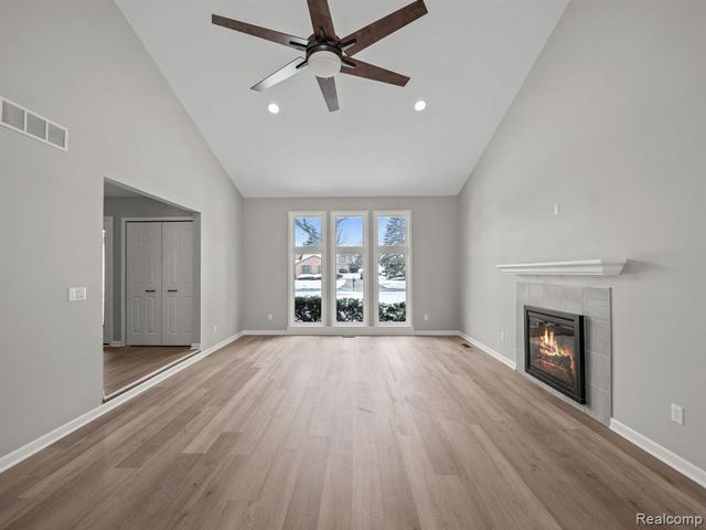 6866 Serenity Drive, Troy, MI 48098