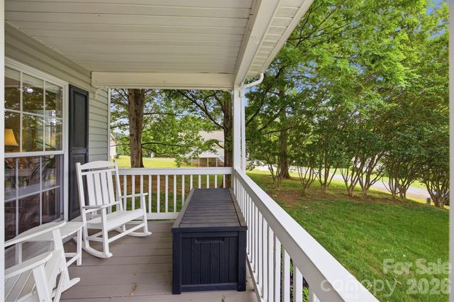 612 35th Street NE, Conover, NC 28613