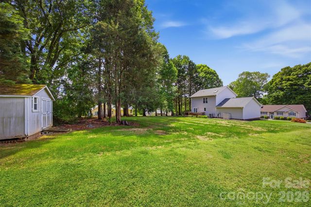 612 35th Street NE, Conover, NC 28613