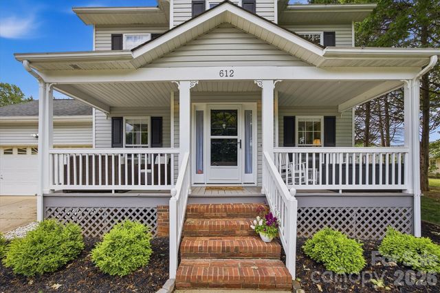 612 35th Street NE, Conover, NC 28613