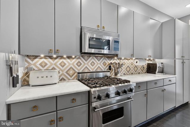 1761 WILLARD ST NW, Washington, DC 20009