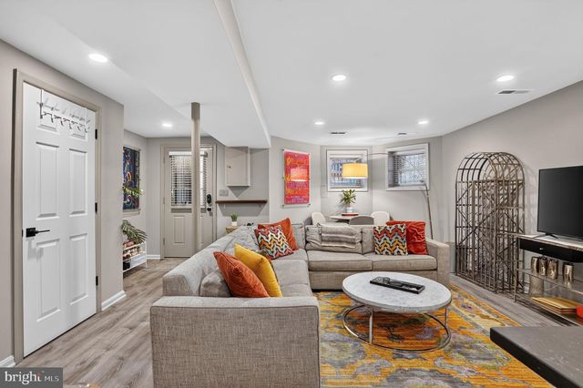 1761 WILLARD ST NW, Washington, DC 20009