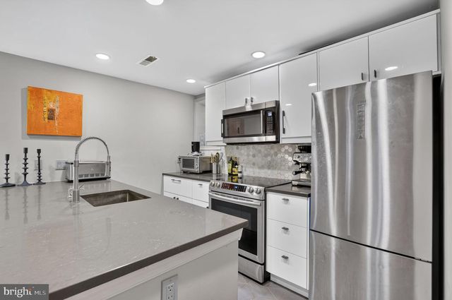 1761 WILLARD ST NW, Washington, DC 20009