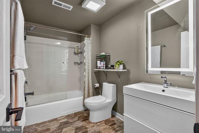 1761 WILLARD ST NW, Washington, DC 20009