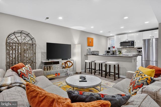 1761 WILLARD ST NW, Washington, DC 20009